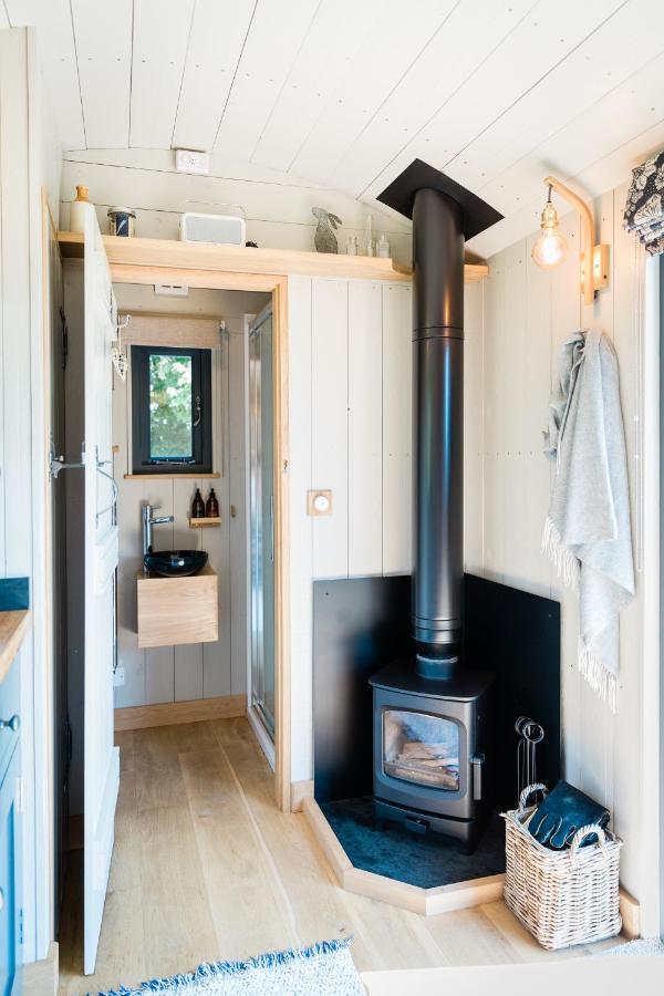 Boutique Cornish Shepherd'S Hut With Hot Tub ローンソン エクステリア 写真